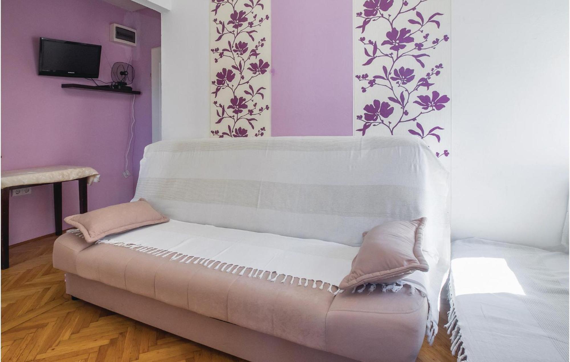 Amazing Apartment In Split With Kitchen 외부 사진